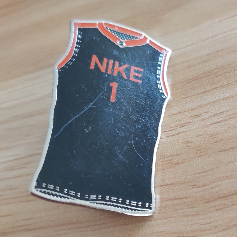Nike Jersey Employee One Year Of Service Collectable Lapel Pin